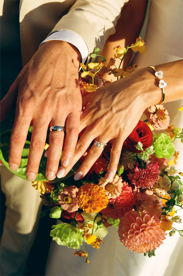 Llega el verano, las bodas y el calor. Descubre cómo elegir flores resistentes, el papel clave del asesoramiento y la importancia de la previsión de stock en tu floristería.