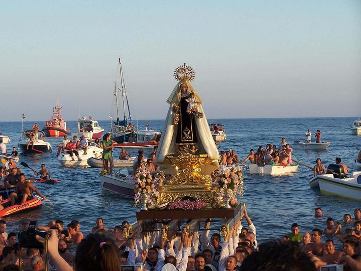procesion virgen del carmen decoracion floral